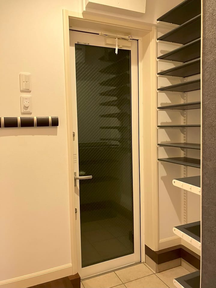 シューズボックス