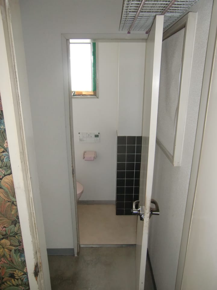 トイレ入口
