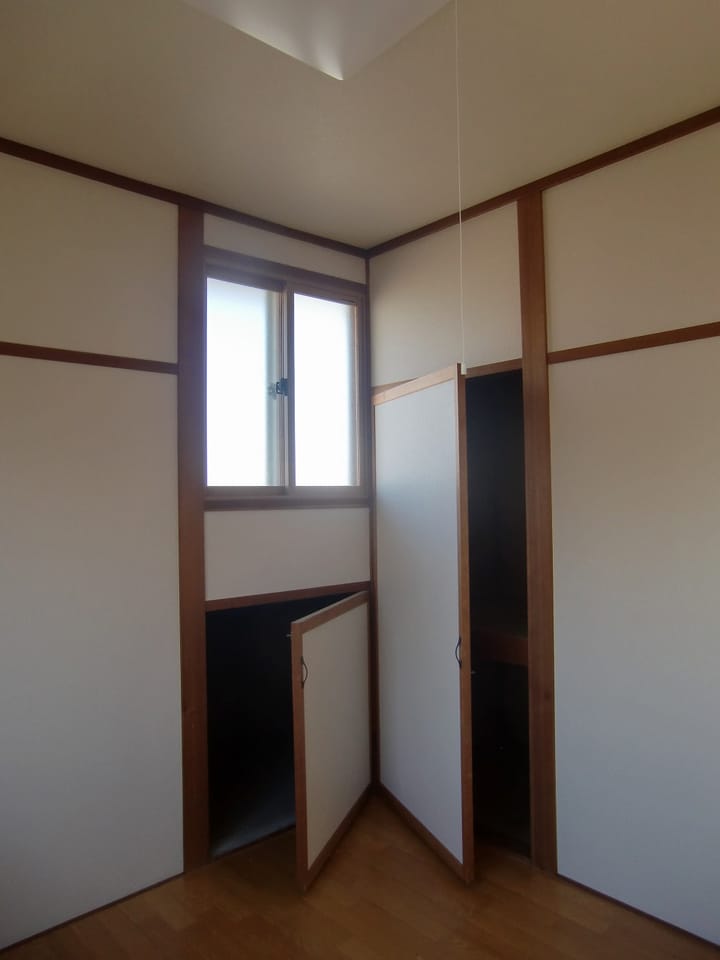 2F洋室4.5帖(収納)