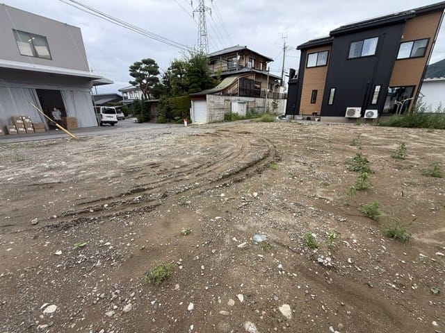 東側より