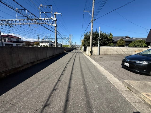 西道路
