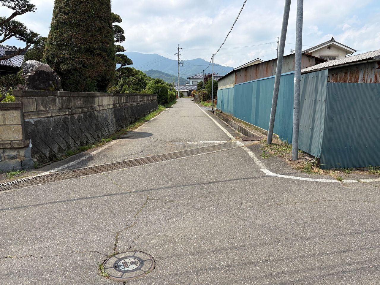 南側 村道