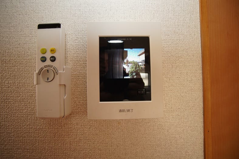 モニター付きインターホン