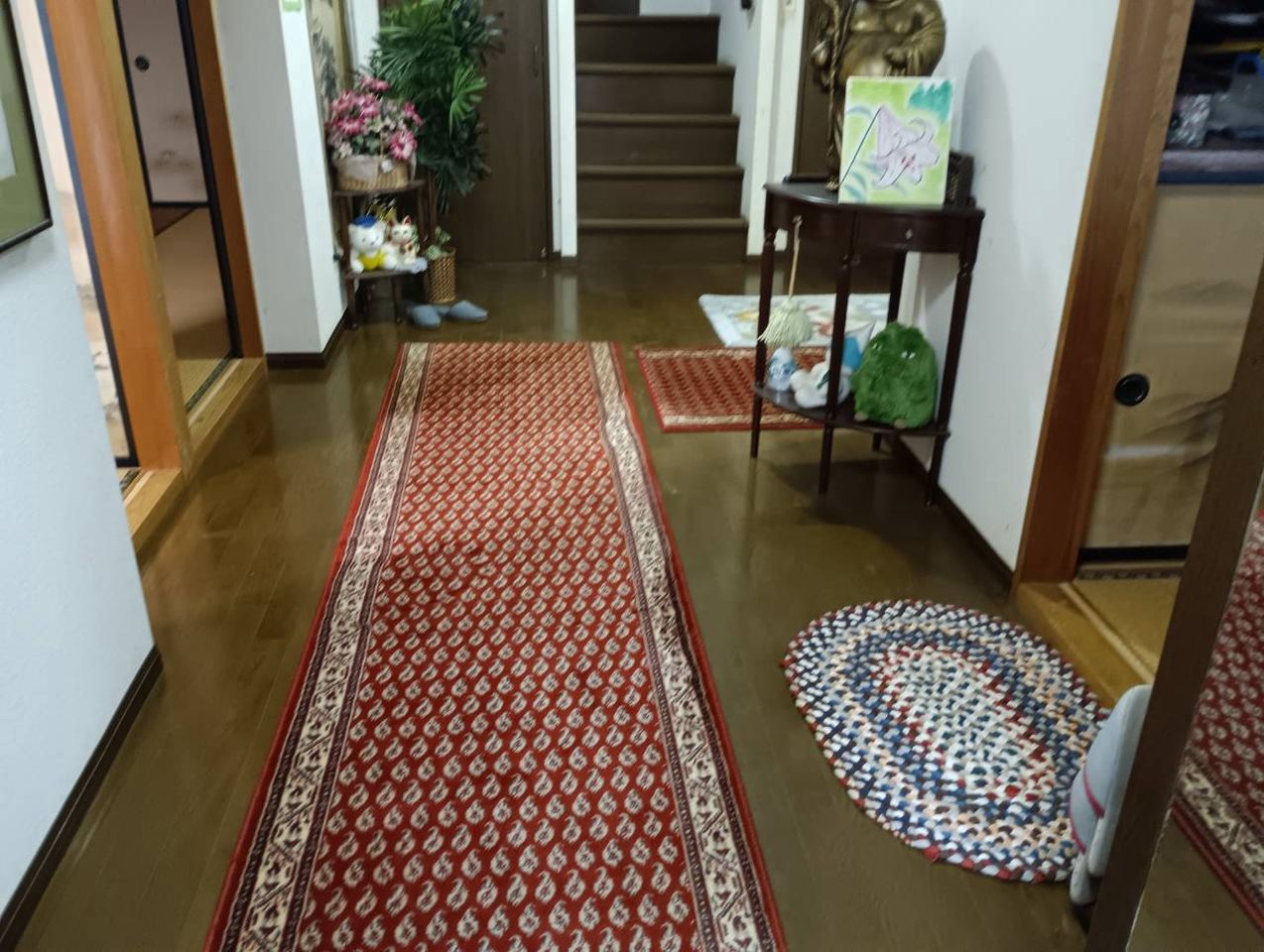 玄関前