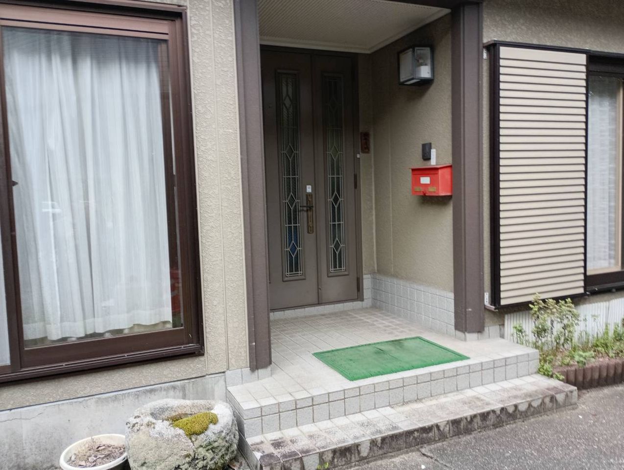 ポーチ
