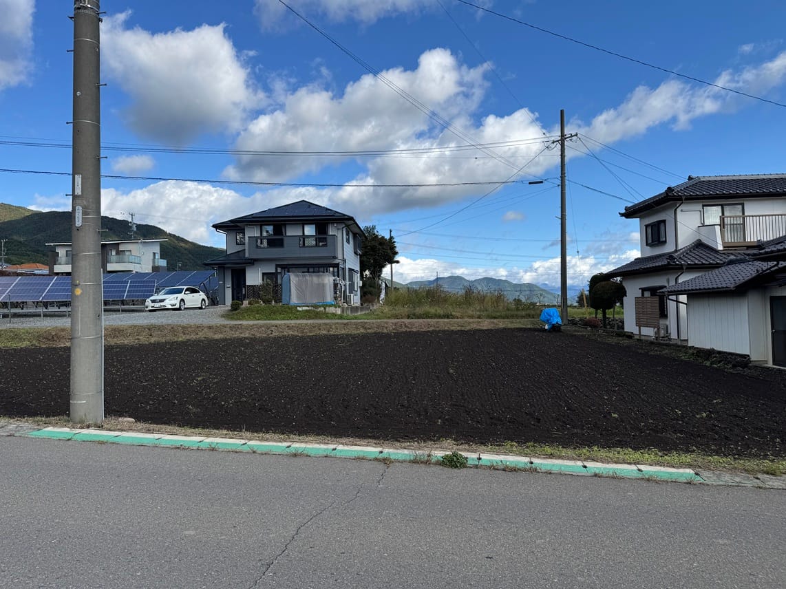 南から北に向かって撮影