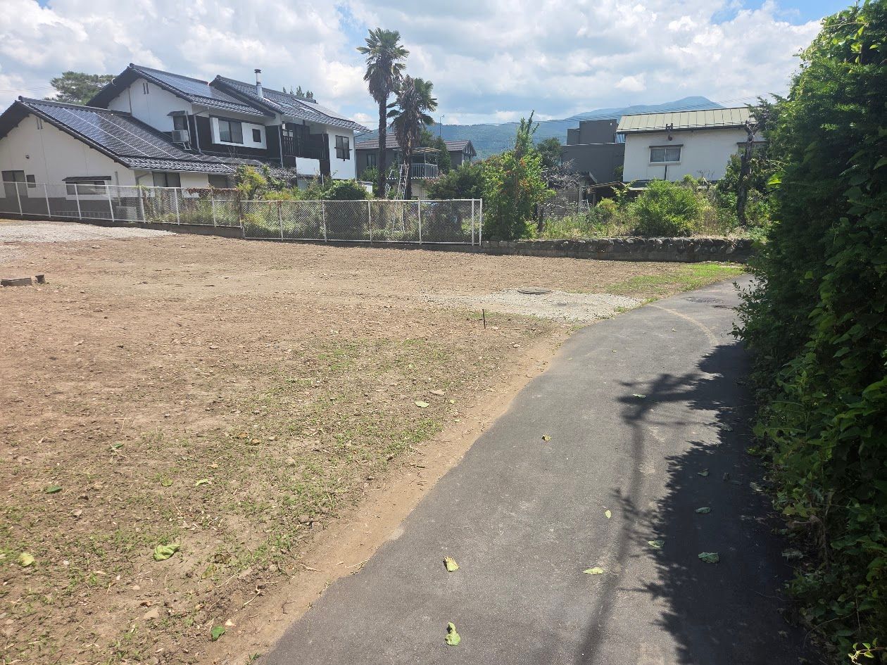 南側前面道路