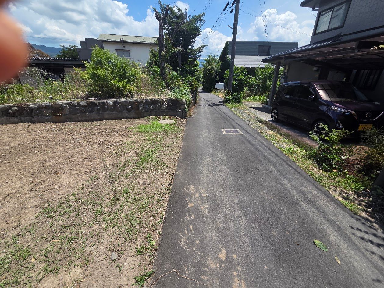 南側前面道路