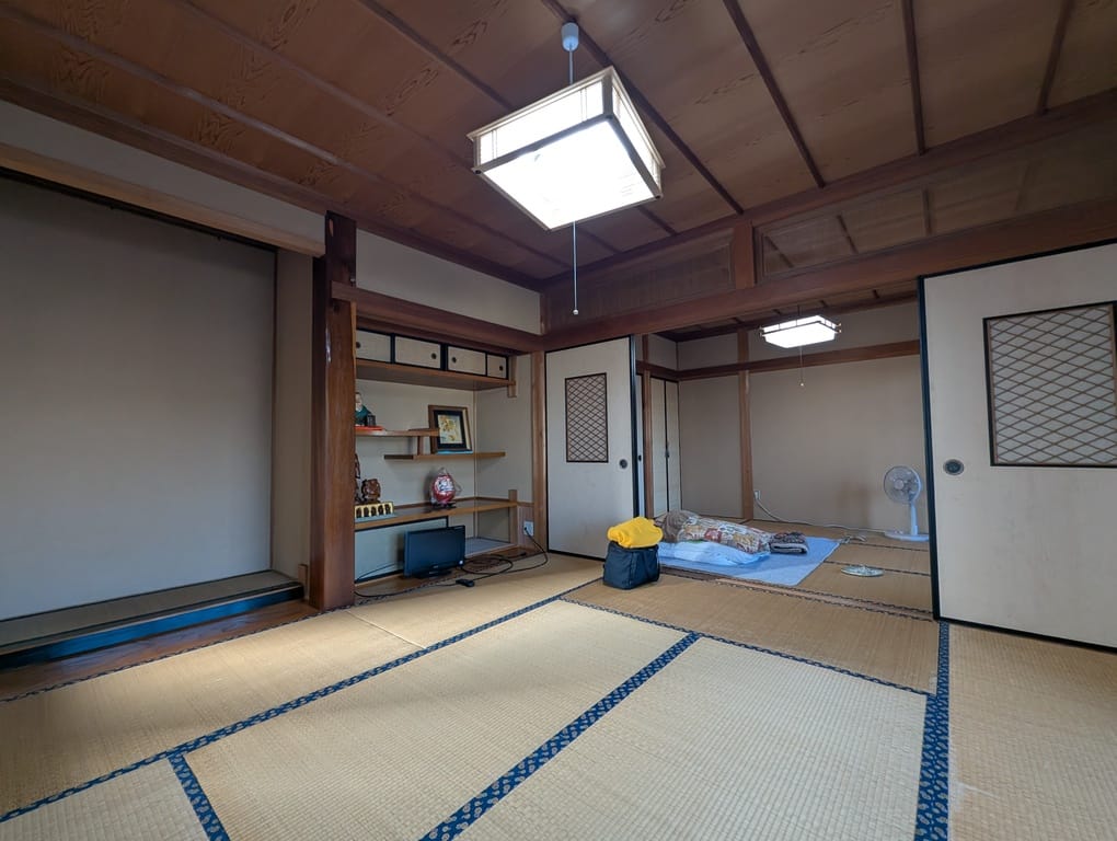 広々客間で来客もゆったり対応