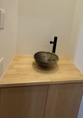 手洗い(トイレ横)