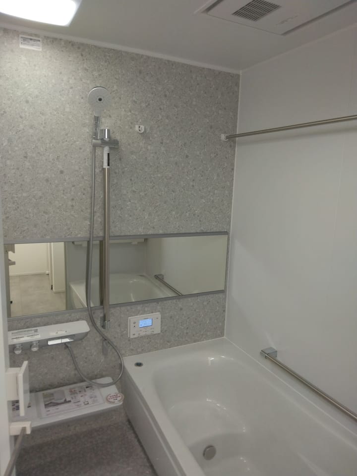 バスルーム キレイが保てるお掃除らくらくな浴室。