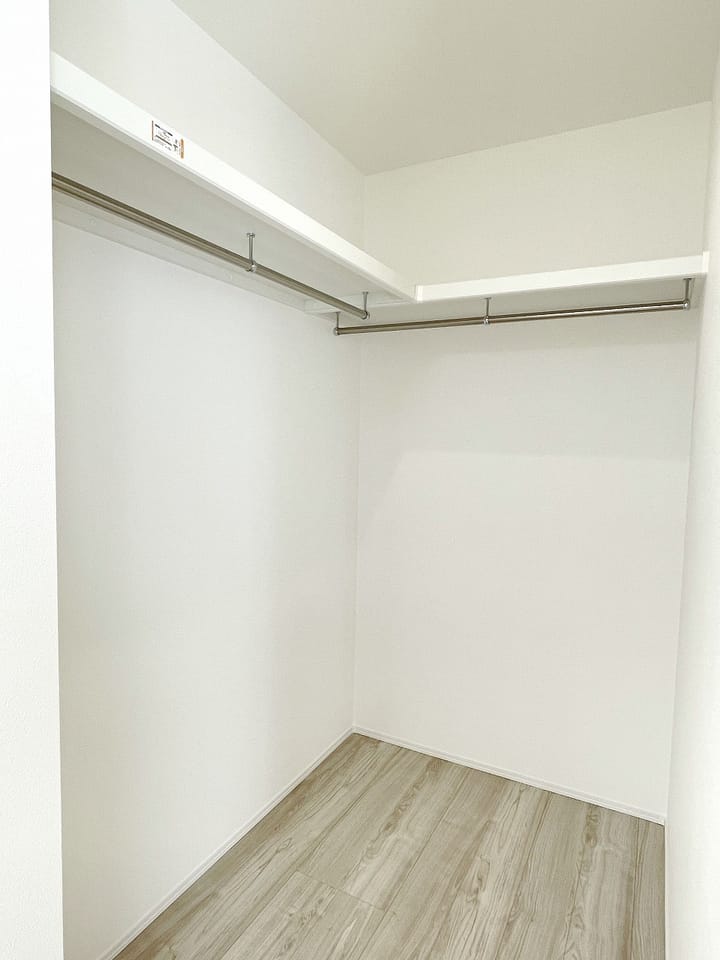 BedRoom1ウォークインクローゼット
