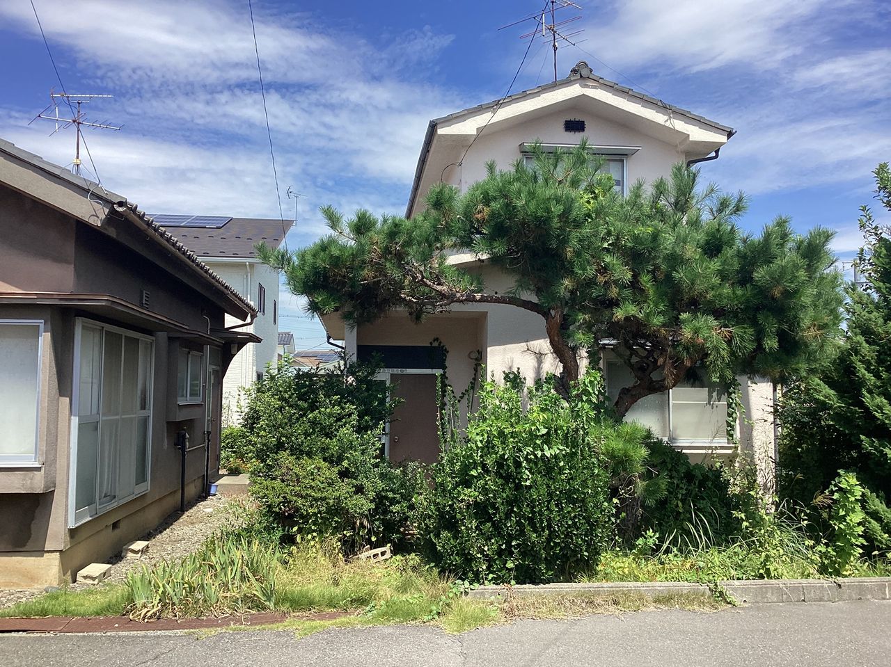 現状建物有り(売主にて解体更地渡し)