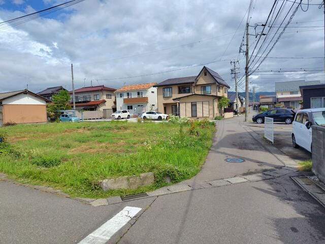 東道路