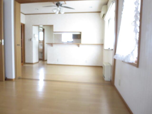 居間からダイニングの風景