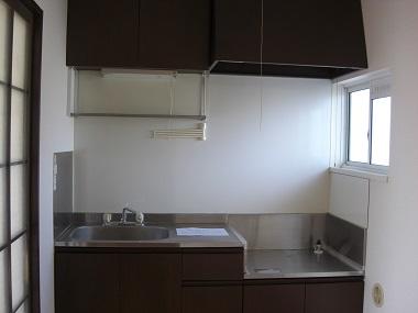 吊り戸棚もあり便利です。