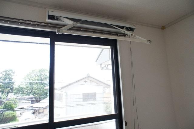 室内物干しが付いています。