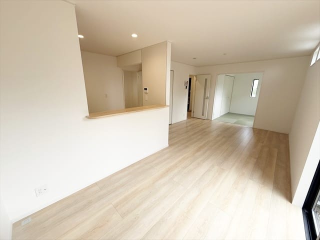 リビングで走ると怒られますので、怒られない程度に楽しんでください。