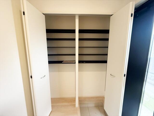 シューズボックスも大容量ですので、ご主人様がまた革靴を買った