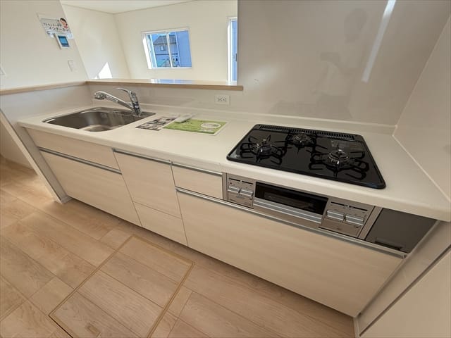 はい、皆さんなんでもいいのでお手伝いをしましょう!お母さん怖い顔してますよ!