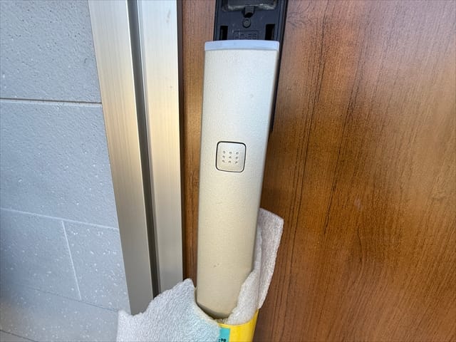 カードキーでピッ!で鍵を開けられる便利な代物です。