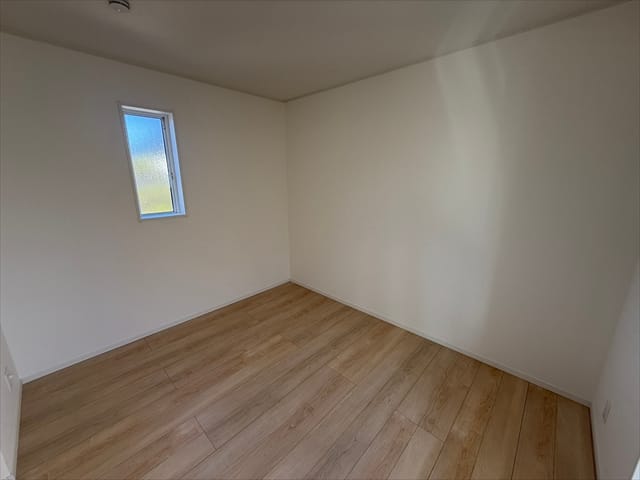 子供部屋にする場合はバルコニーに勝手に出てしまわないように注意が必要です。