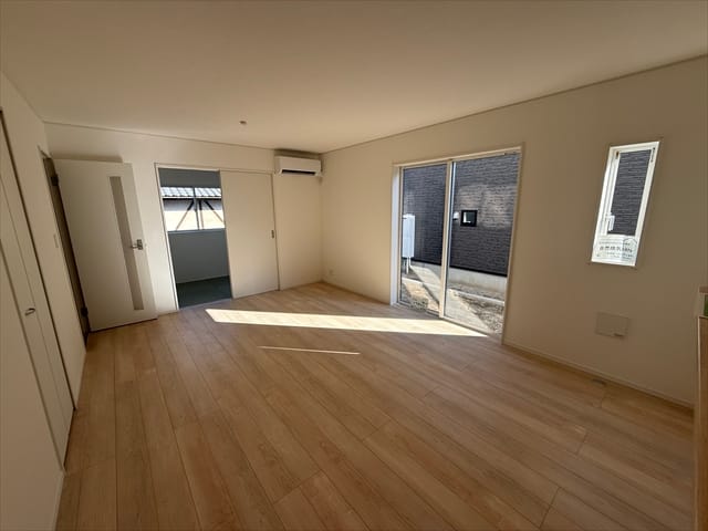 リビングの家具に統一感を出すのって楽しいですよね。