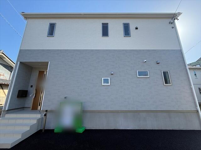 撮影をしに行った時間が悪く、逆光になってしまい申し訳ございま