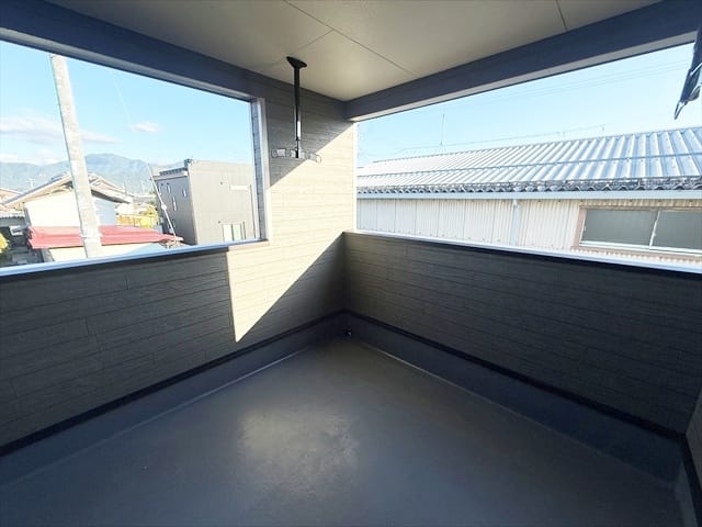 バルコニーがとても広いですね。