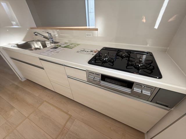 はい、皆さんなんでもいいのでお手伝いをしましょう!お母さん怖い顔してますよ!