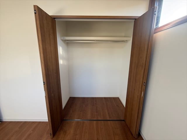 意味不明なことを言っている私でも分かるほど広い収納スペースです。