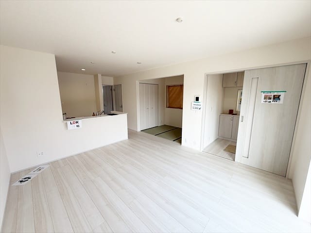 LDKは14帖の広さがございます。