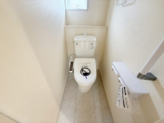 トイレは2階にもございますので、1階が埋まっているという緊急事態にはこちらへ!