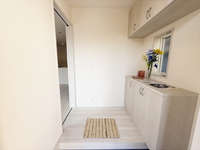 玄関スペースも広く設計されています。