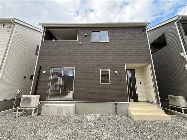 まだ若干の作業はしておりますがご内覧は可能です!