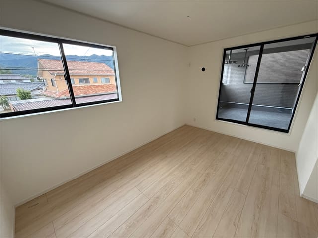 主寝室にいかがでしょうか。