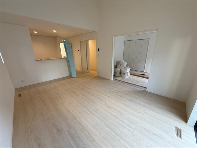 LDKは16帖の広さがございます。