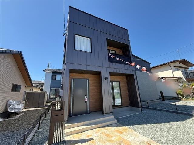 昭和小学校、川中島中学校学区内でございます。