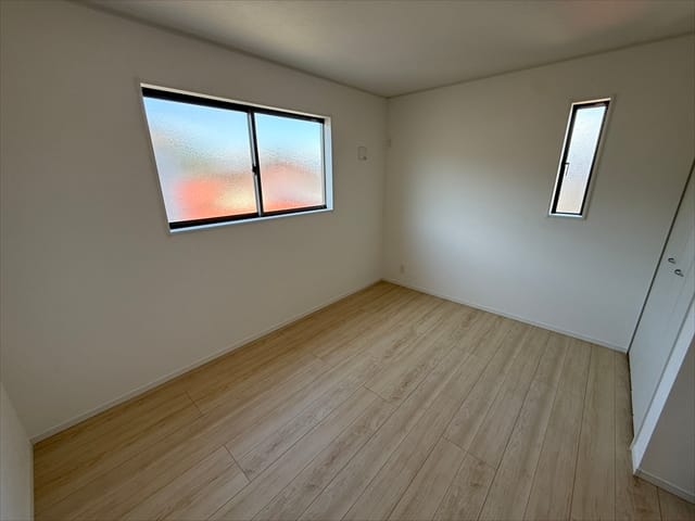 家具の配置がしやすそうなお部屋ですね。