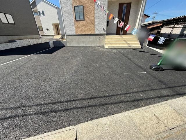 駐車スペースは2台分です。