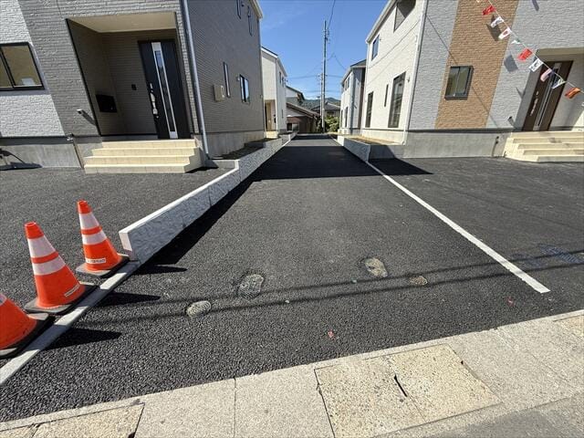 通路もゆとりの広さがありますので、奥の棟でも安心です。