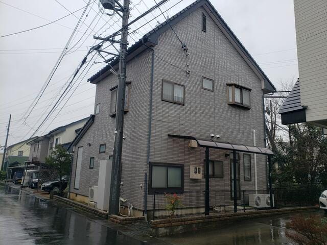 北側道路西側から撮影。