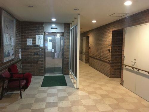 1Fエレベーターホール