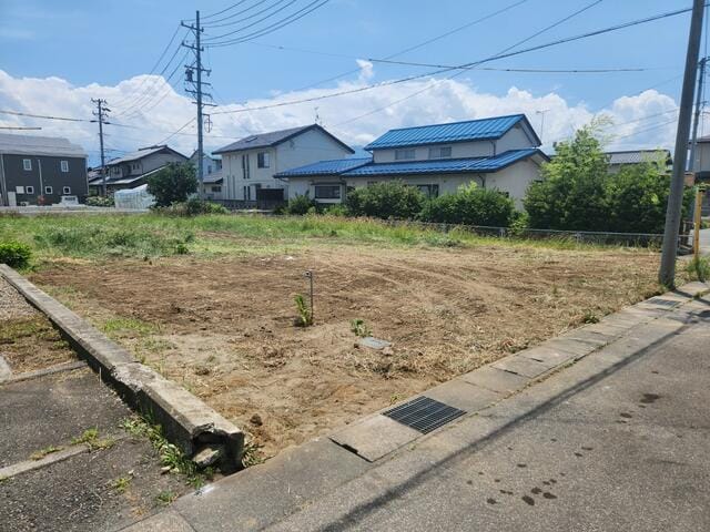 造成前現地