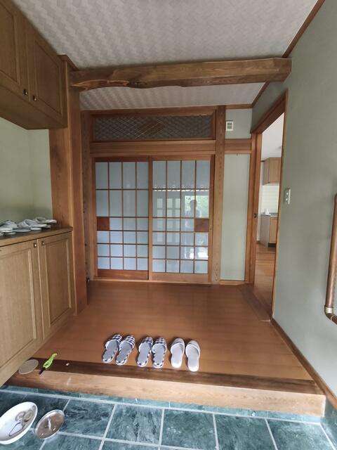 玄関(内側)