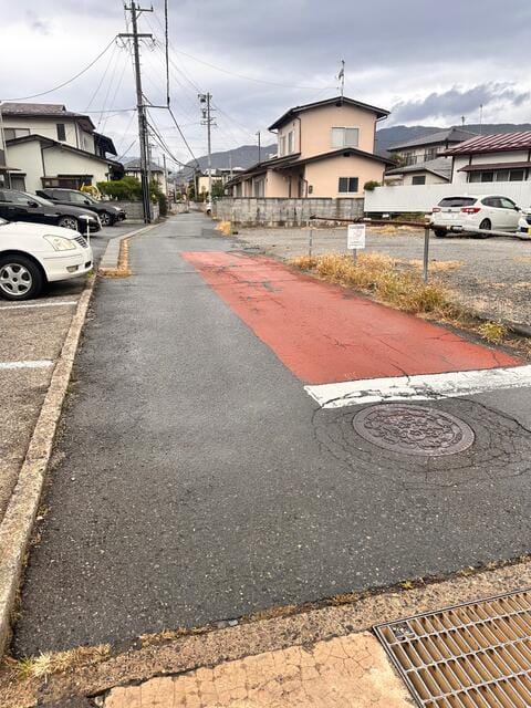 幹線道路道路からの入口