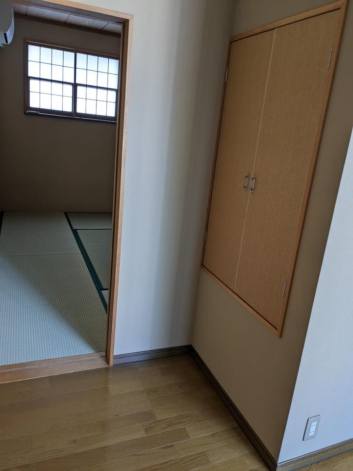 2階廊下部分(居室前)
