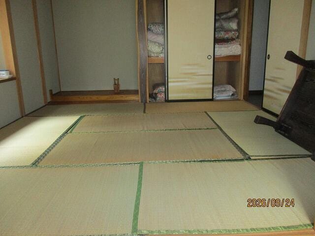 二階の8帖和室