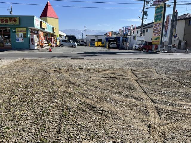 西より撮影(敷地内)