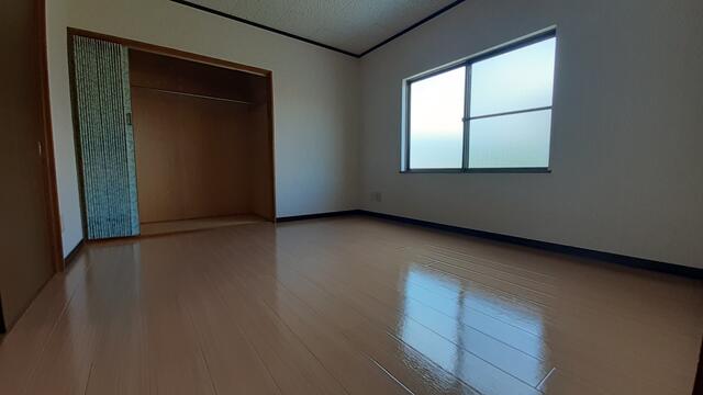 2階洋室7帖 大きなクローゼット完備